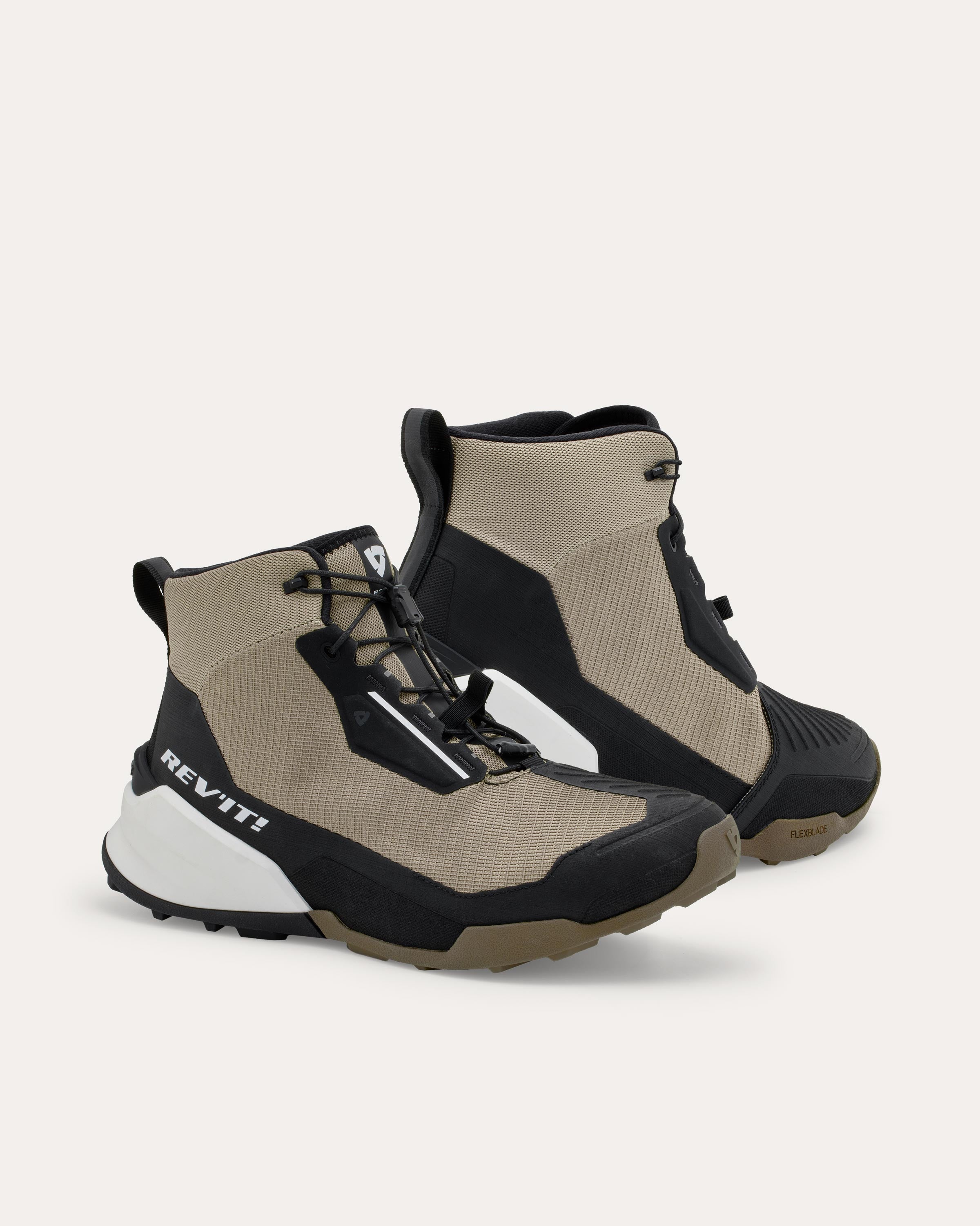 Botas Revit! Subduction