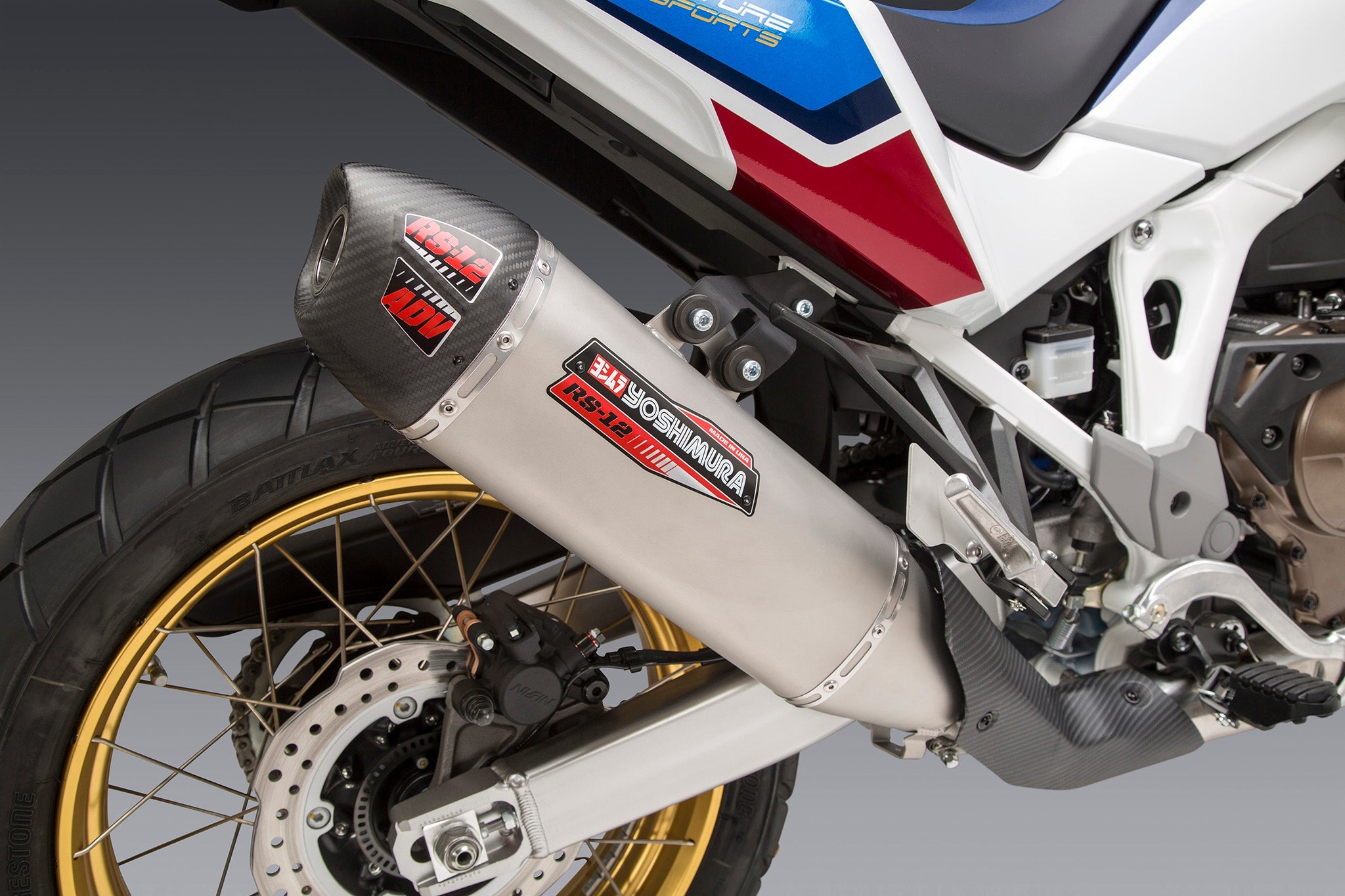 ESCAPE SLIP ON YOSHIMURA RS-12 PARA HONDA AFRICA TWIN 2026